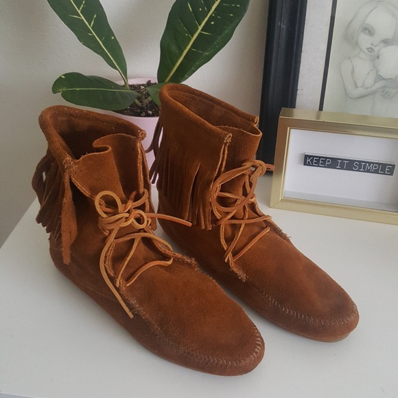 Minnetonka Shoes Minnetonka Womens Tramper Ankle Hi Hardsole Boots Poshmark